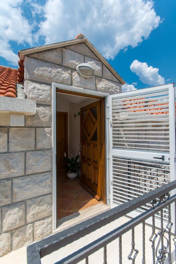 Modern Apartment With Sea View Дубровник Екстериор снимка